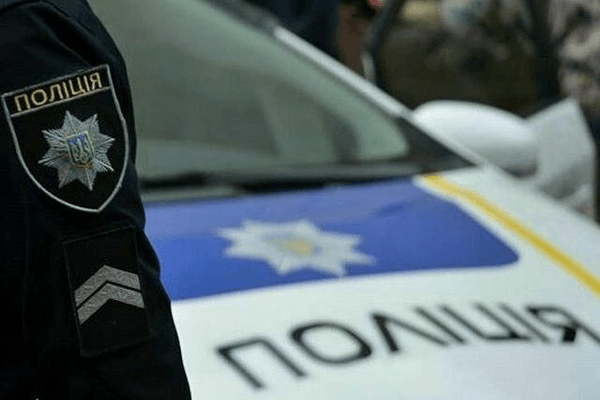 Була в наляканому стані та плакала: черкаські патрульні допомогли вагітній жінці