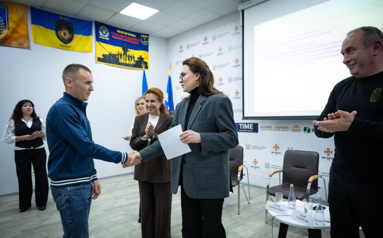 Ще 18 родин ветеранів із Черкащини отримали власний дім