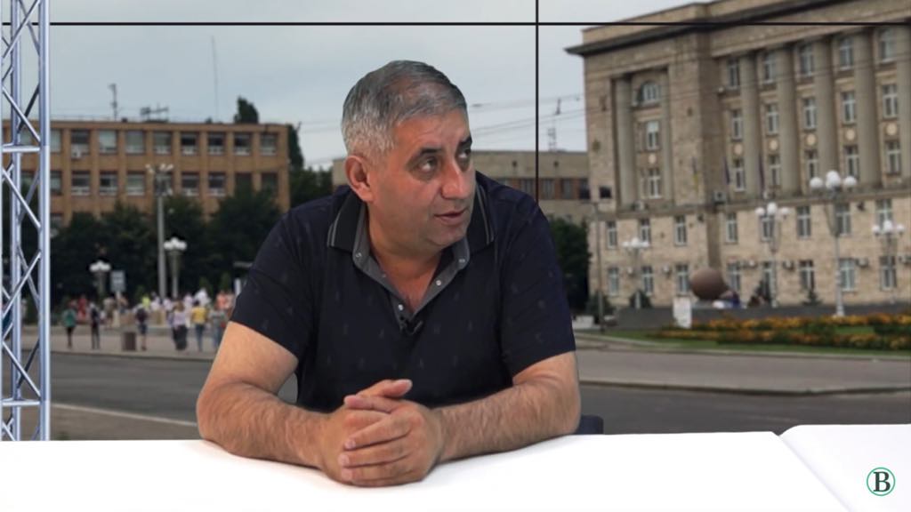 «На окрузі чекають не людину, а грошовий мішок», – Араік Мкртчян про позачергові парламентські вибори