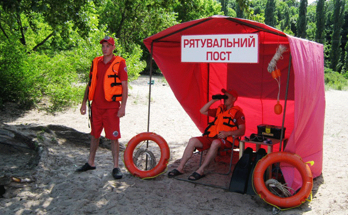 Із початку цього пляжного сезону в Черкасах врятували вісьмох відпочивальників