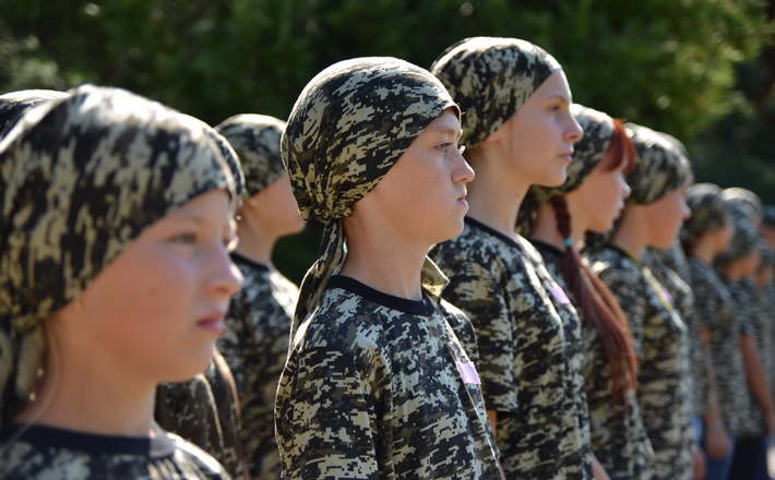 75 дітлахів з Чорнобаївщини відпочиватимуть, опановуючи військово-патріотичні навички