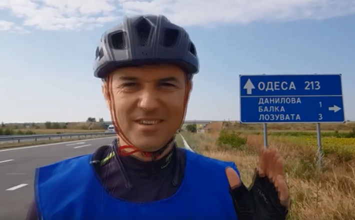 Міський голова Умані відправився до Одеси на велосипеді (ФОТО, ВІДЕО)