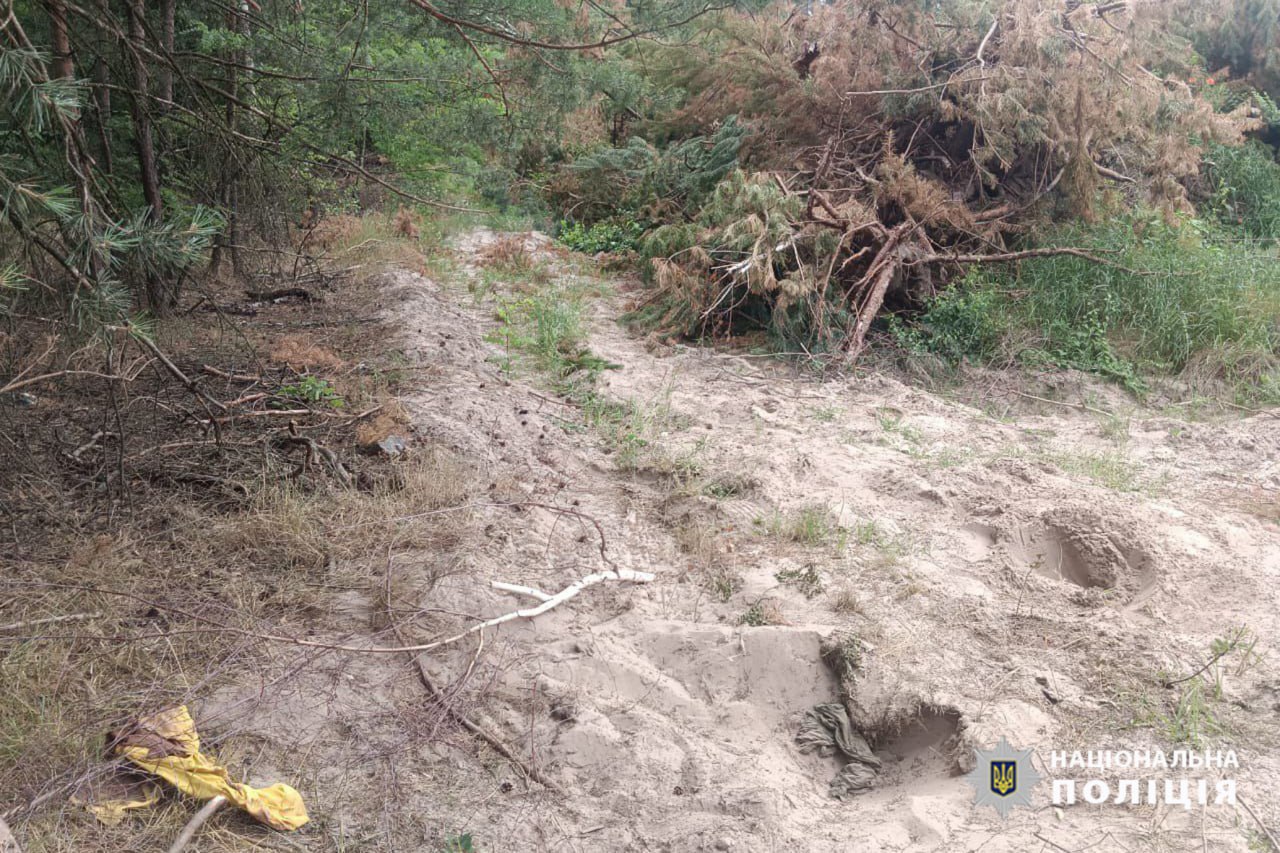 У Черкаському районі водій вбив таксиста та сховав його тіло в лісосмузі (ФОТО)