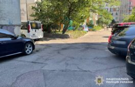 Здавав заднім ходом: водій у Черкасах наїхав на жінку (ФОТО)