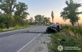 Вижила тільки пасажирка: на Звенигородщині сталася смертельна автотроща (ФОТО)