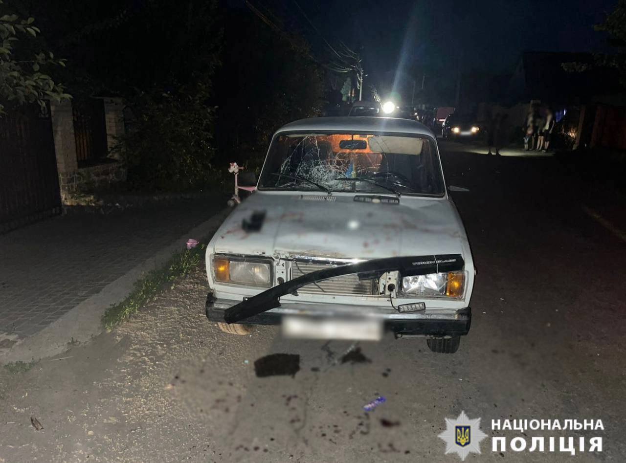 Півторарічна дитина й батьки в реанімації: на Черкащині водій збив сім’ю та втік (ФОТО)