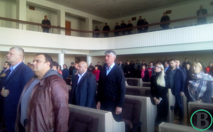 Депутат поскаржився, що в Черкасах часто проходять сесії