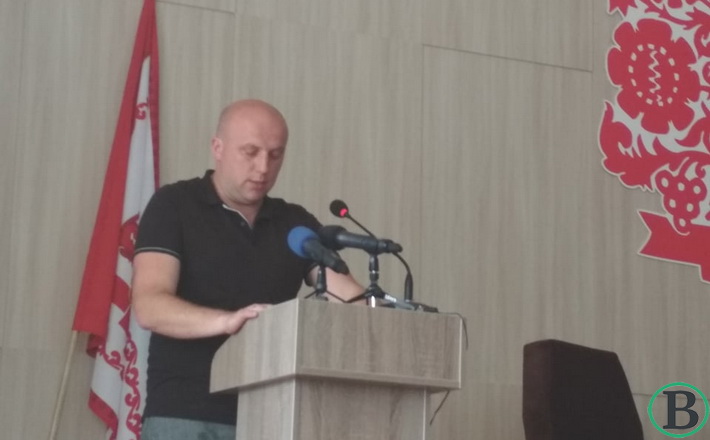 Із підрядника, який не виконав обіцяні ремонтні роботи в шкільному спортзалі, стягнуть 500 тис. грн