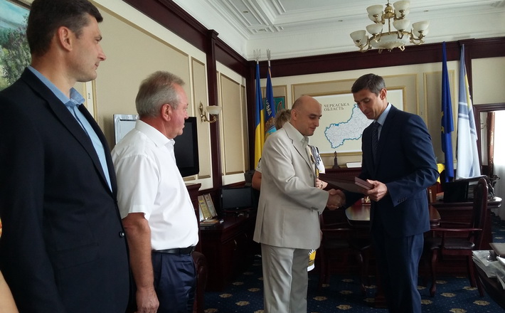 Очільник області подякував будівельникам за зведені на Сході фортифікації
