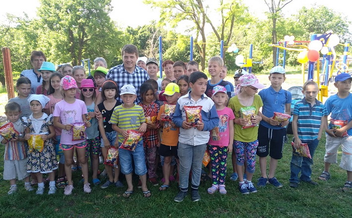 На Золотоніщині встановили новий спортивно-ігровий комплекс (ФОТО)