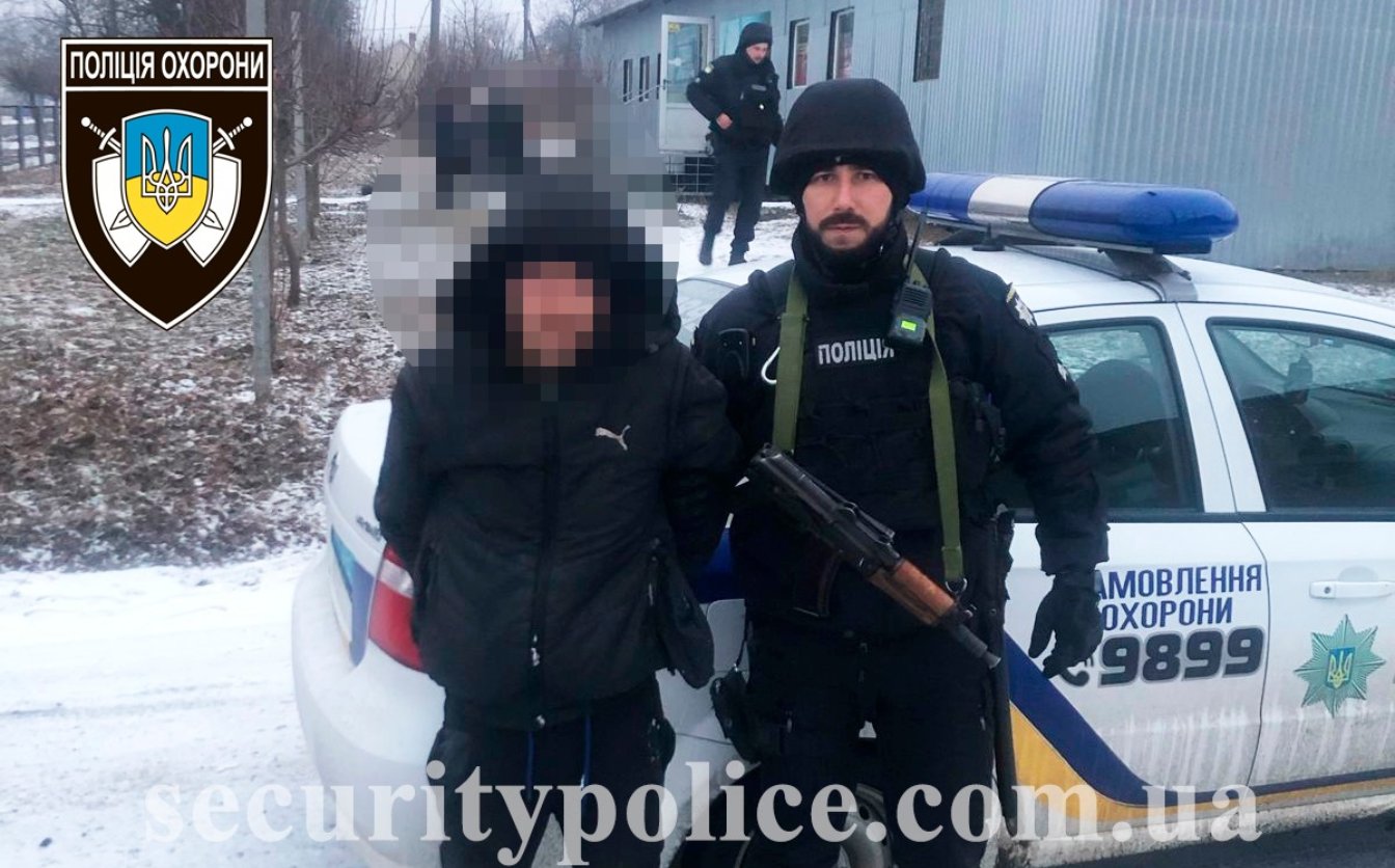 У Тальному затримали крадія, який заліз у магазин