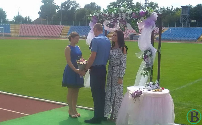 У Черкасах зареєстрували ювілейний 500-ий “Шлюб за добу” (фото)