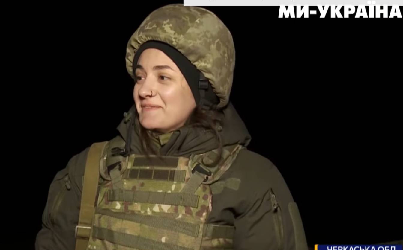 Стилістка з Черкас знищує ворожі “шахеди” (ВІДЕО)