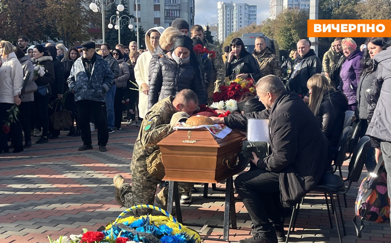 Віддали найдорожче — життя: у Черкасах попрощалися з двома захисниками 