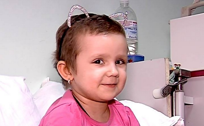 Шанс на життя: для маленької Діани на благодійному аукціоні зібрали понад 140 тис. грн