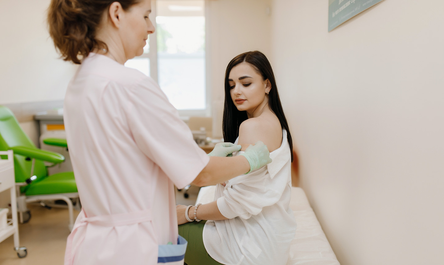 На Черкащині жінки-ВПО можуть безплатно вакцинуватися від раку шийки матки
