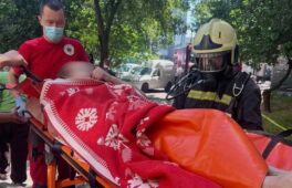 У Черкасах горіла квартира, постраждав чоловік (ФОТО)