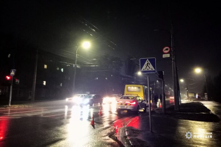 У Черкасах водій автобуса скоїв наїзд на пішохода